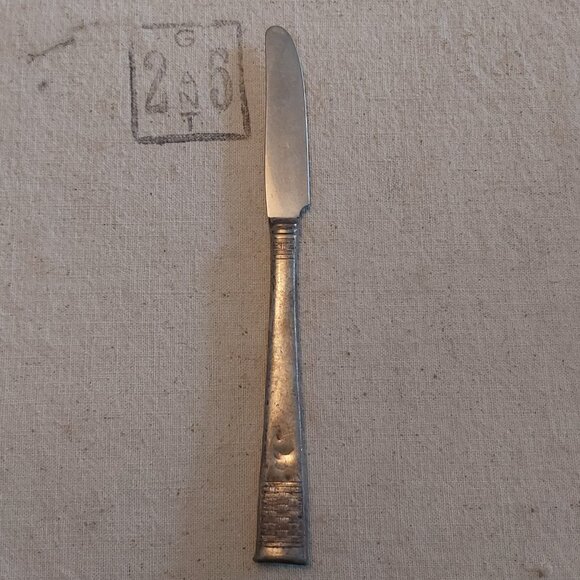 Vintage NS Co Silver plate knife with basket pattern handle - Picture 2 of 5